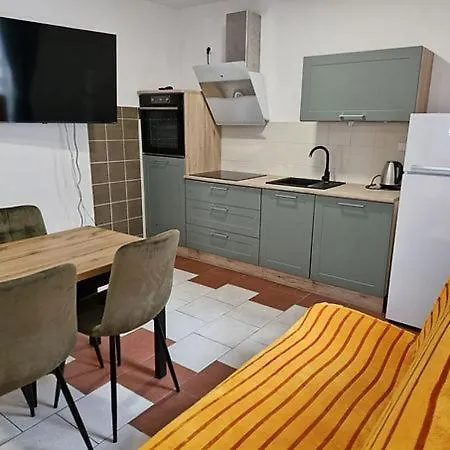 Apartmán Parťákova Hasičárna&penzion *